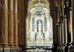 Vista de la nave lateral del santuario del Sagrado Corazon de Jesus Sao Paulo