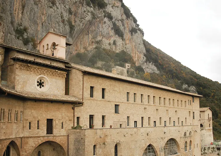 Vista del monasterio de Subiaco Italia