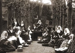 Carmelites of Lisieux during a recreation in 1895. St