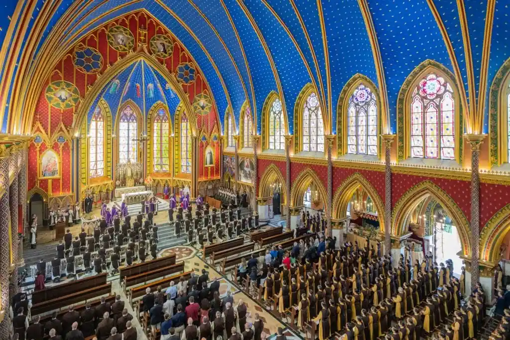 Cardenal Damasceno: “Tengo esperanza de que en un futuro próximo podremos conferir las Órdenes sagradas” a los Heraldos del Evangelio 3 Holy Mass with Cardinal Damasceno in the Basilica of the Heralds of the Gospel