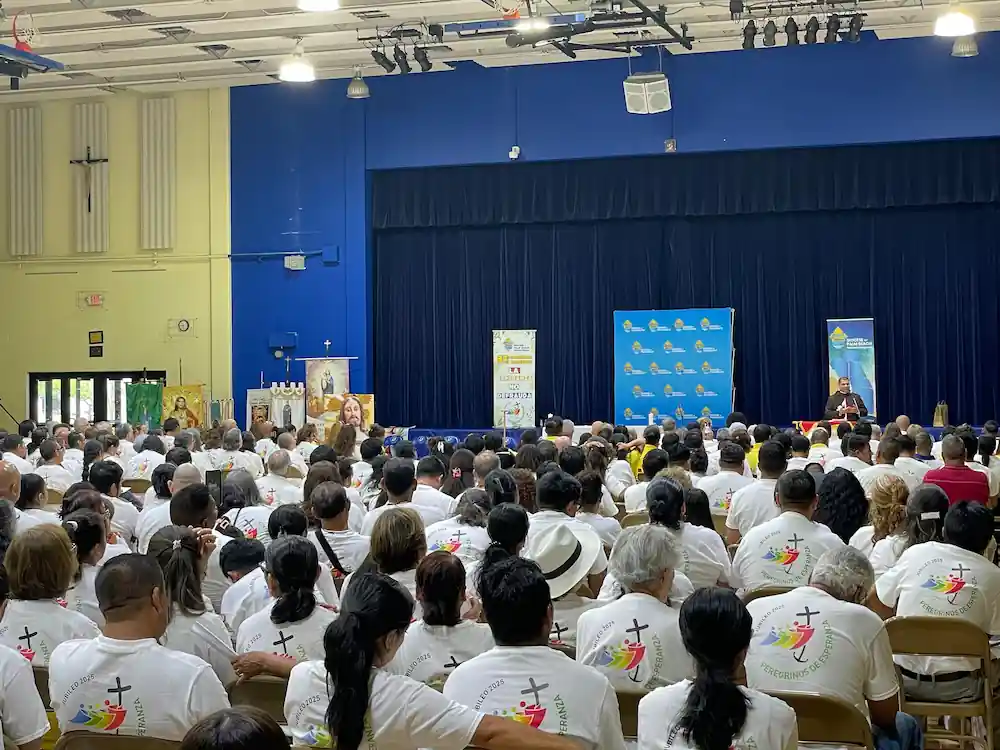 Presentación del P. Joaquín Fernández, de los Heraldos del Evangelio, sobre el Año Jubilar de la Esperanza proclamado por el papa Francisco, que nos impulsa a vivir este tiempo como una oportunidad de renovación espiritual y evangelizadora.