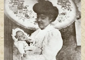 Dona Lucilia con su hijo Plinio