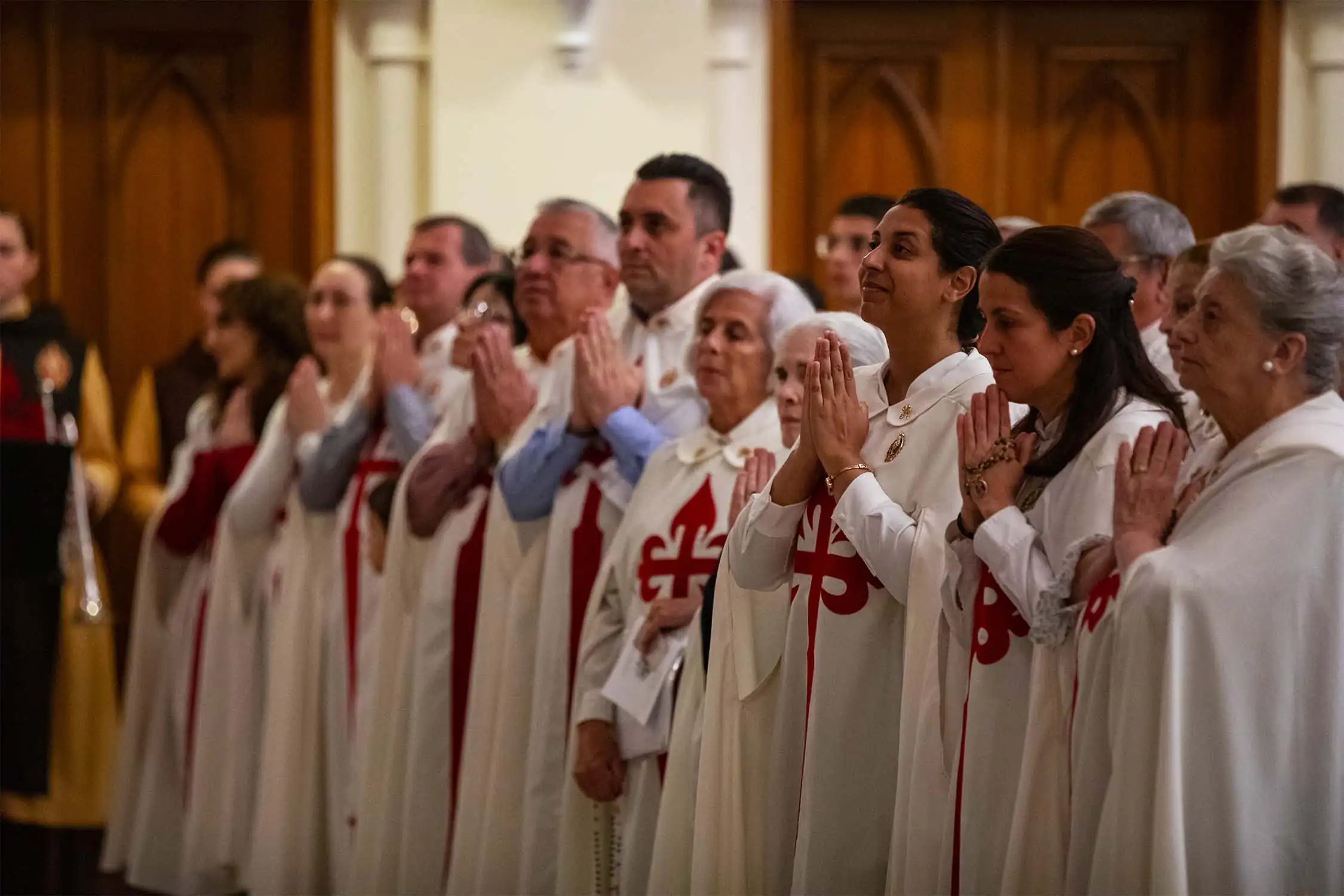 Heralds of the Gospel Companions Praying
