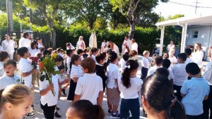 Pilgrim Statue School Visit