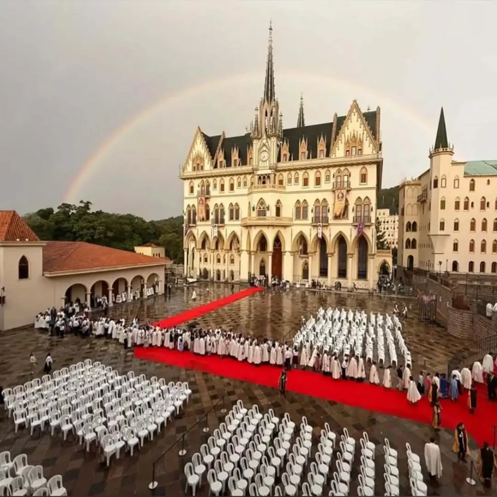 Rainbow during Funeral Mass of the Founder of the Heralds of the Gospel